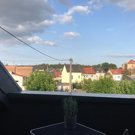 Apartment Mit Dachloggia Зарлуи Екстериор снимка