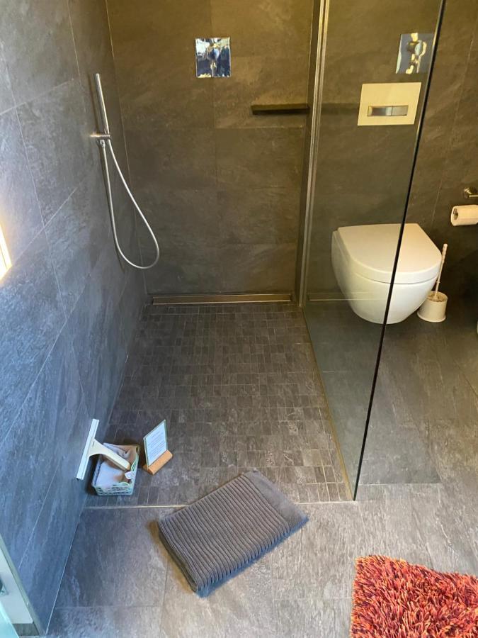 Apartment Mit Dachloggia Зарлуи Екстериор снимка