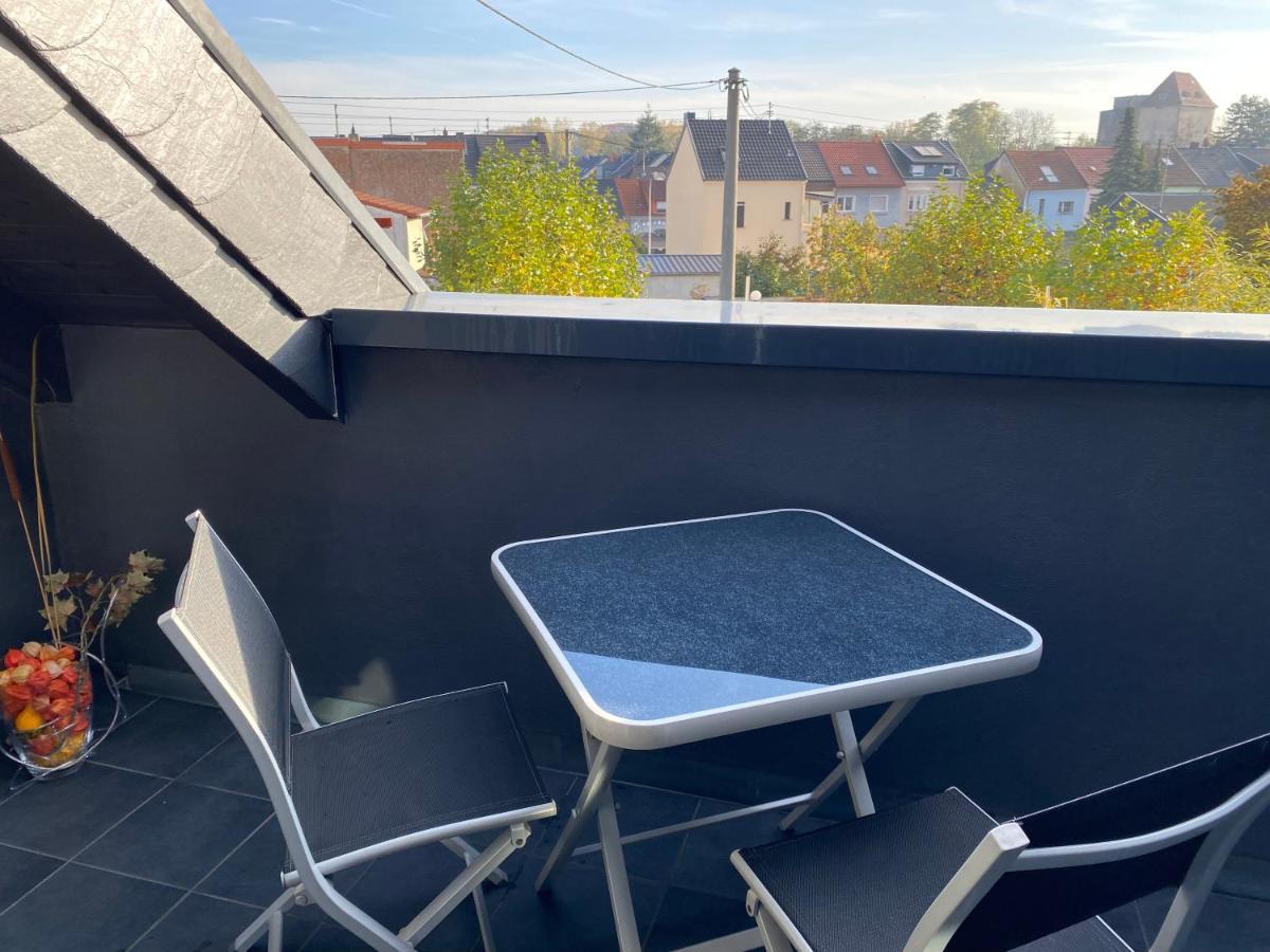 Apartment Mit Dachloggia Зарлуи Екстериор снимка