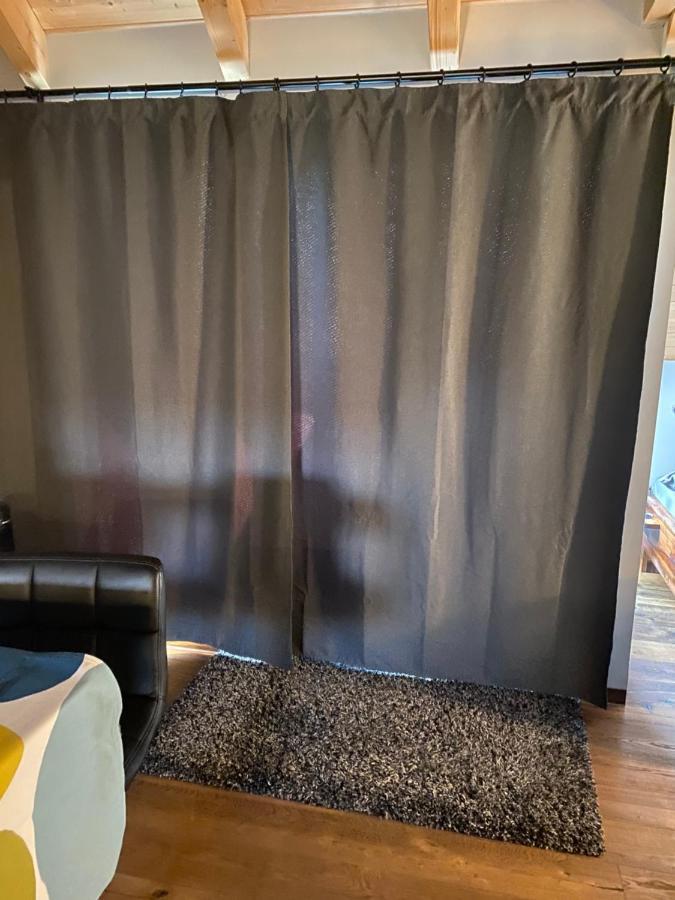 Apartment Mit Dachloggia Зарлуи Екстериор снимка
